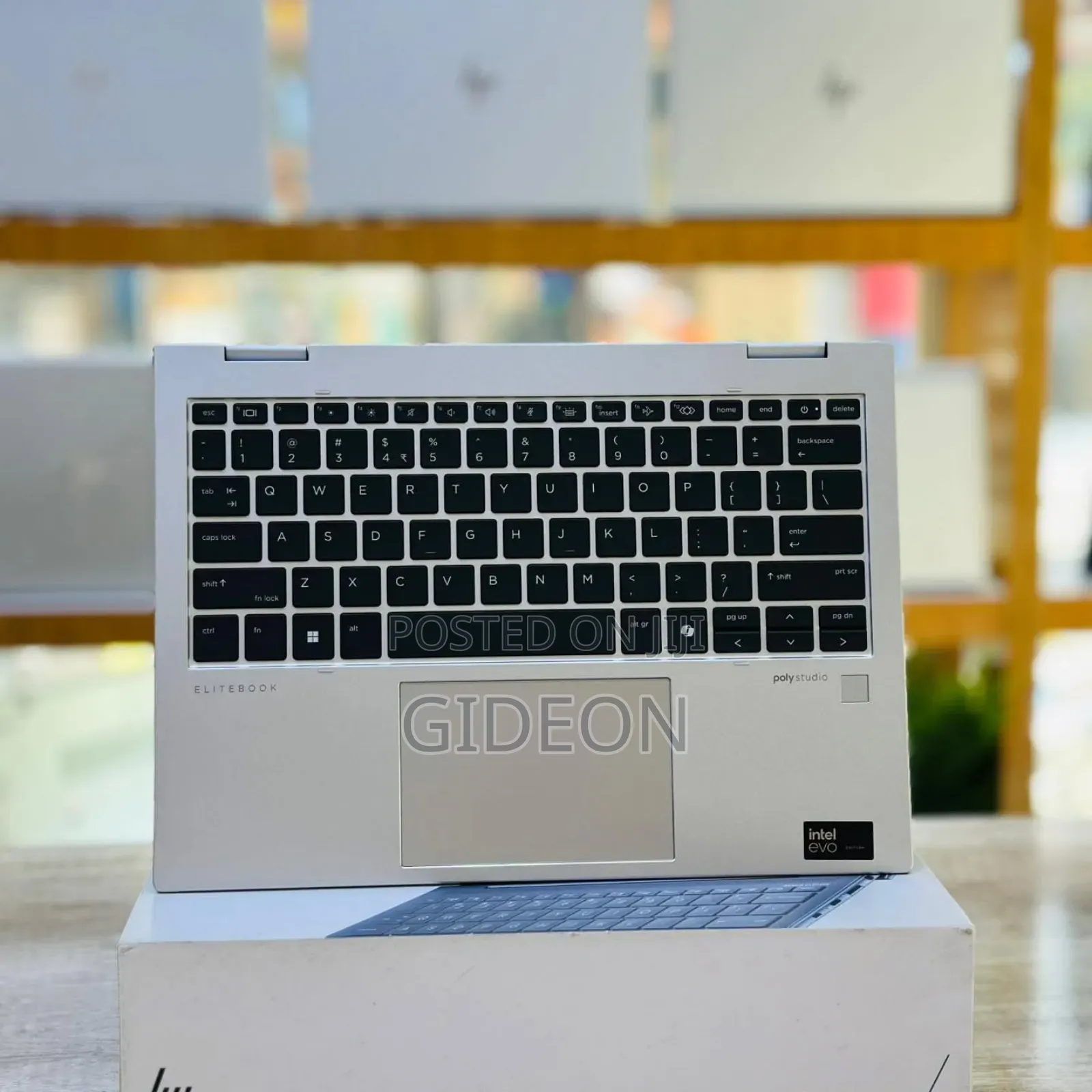 New Laptop HP EliteBook 830 32GB Intel Core Ultra 7 SSD 1T
