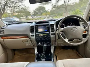 Toyota Land Cruiser Prado 2006 White