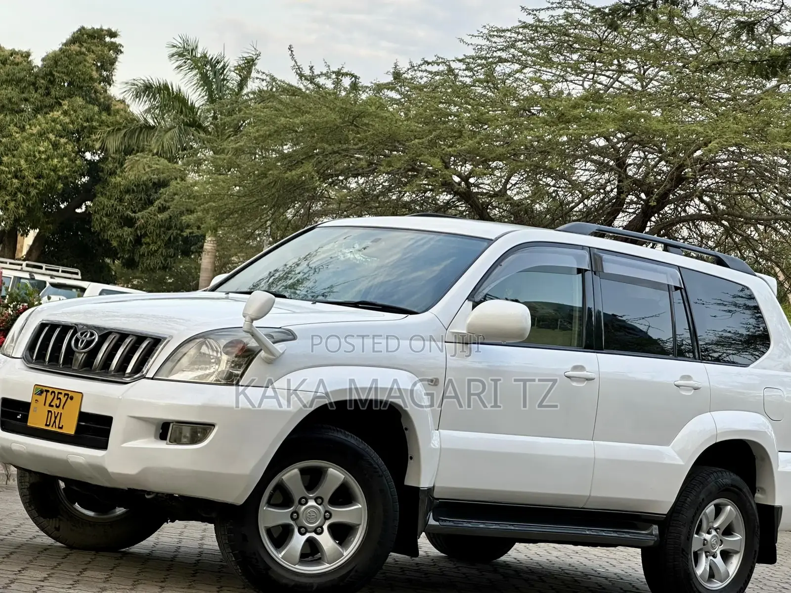 Toyota Land Cruiser Prado 2006 White