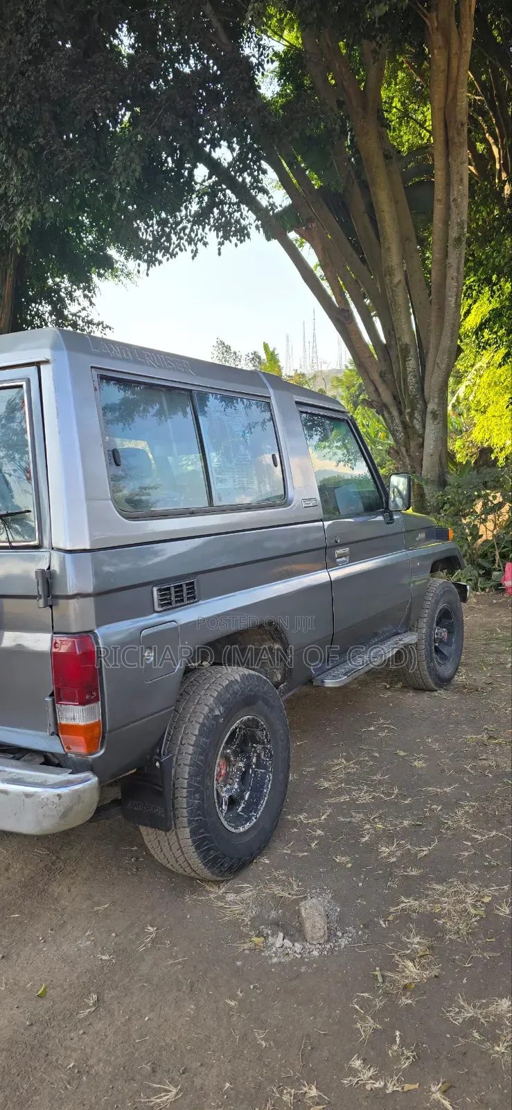 Toyota Land Cruiser 1989 Silver