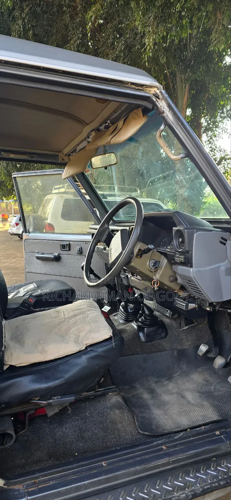 Toyota Land Cruiser 1989 Silver