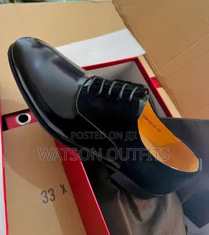 Men's Shoes Very Beautifully Made