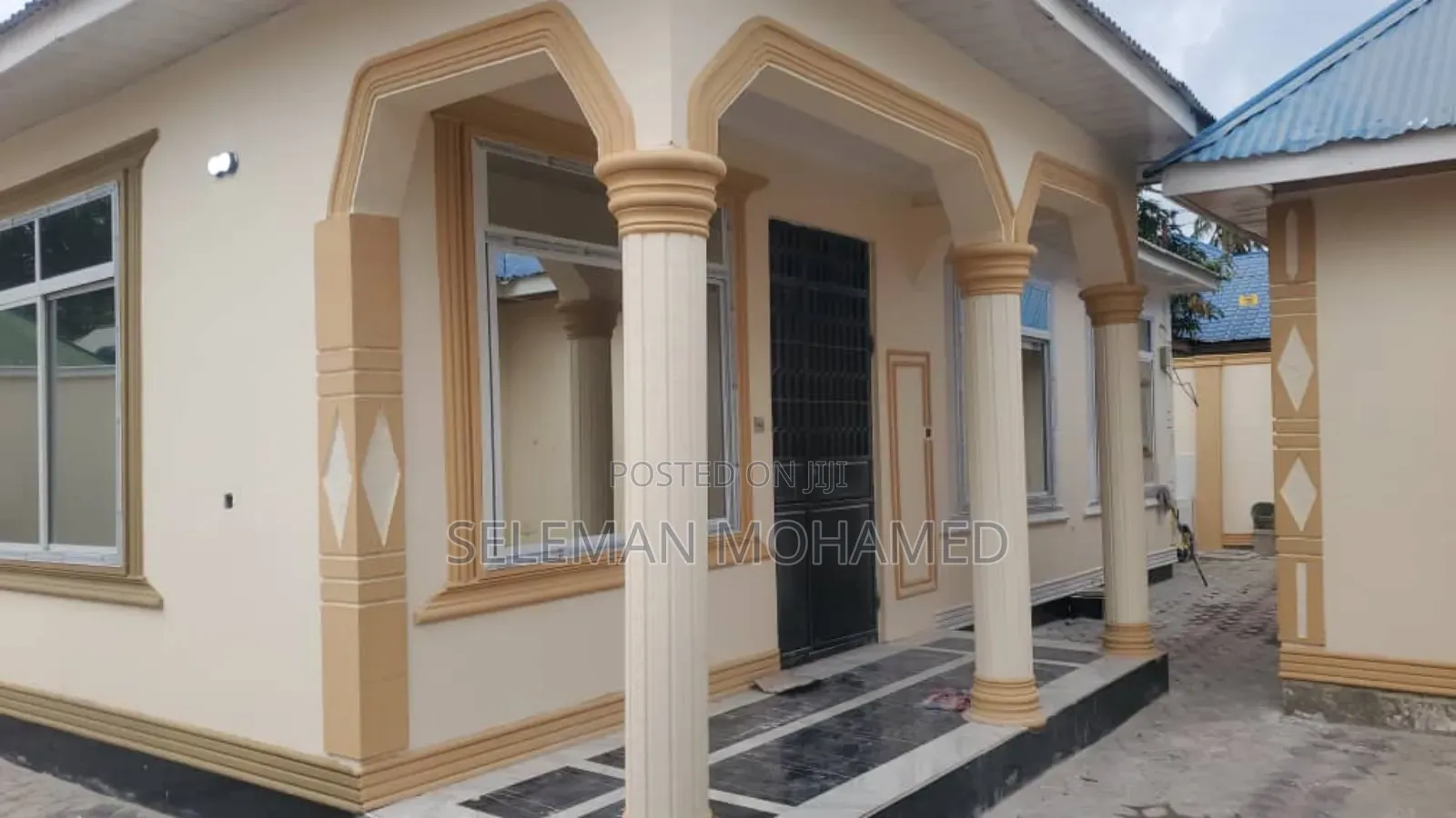 Furnished 7bdrm House in Biriani Real Estate, Chamazi for sale