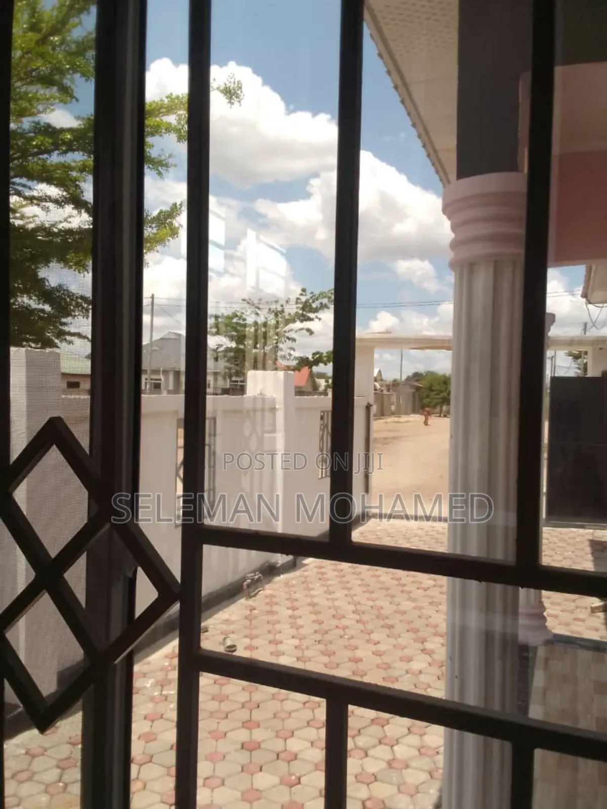 Furnished 3bdrm House in Biriani Real Estate, Chamazi for sale
