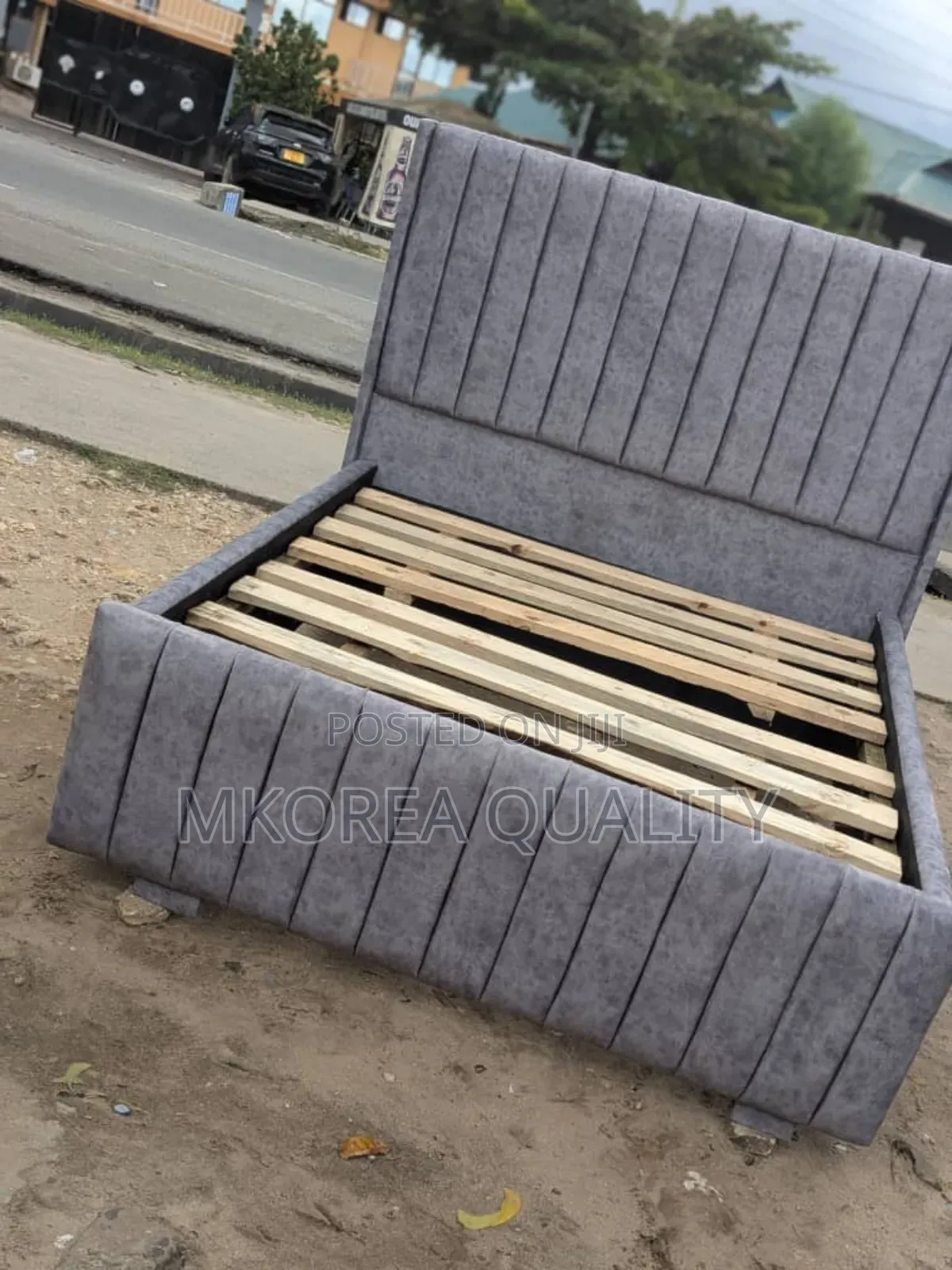Bed Sofa Ya Futi 5/6