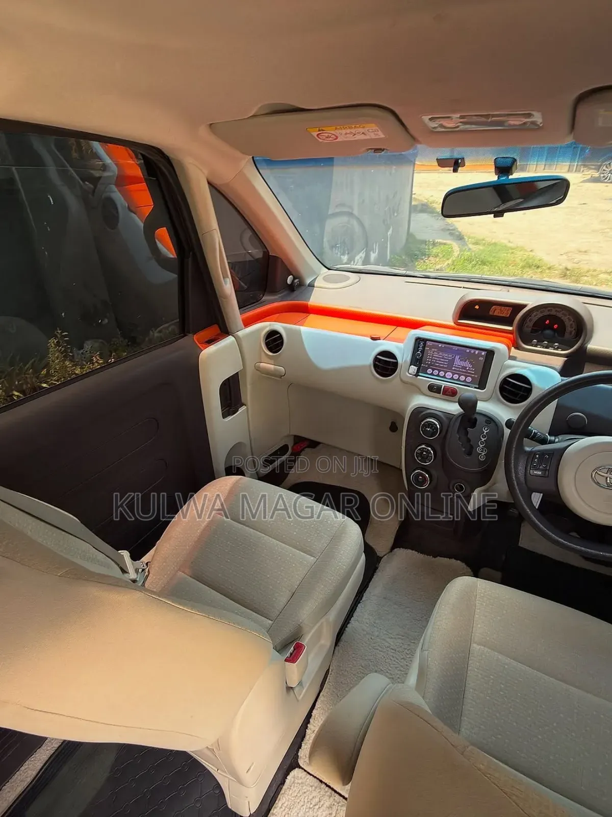 Toyota Spade 2012 Gray