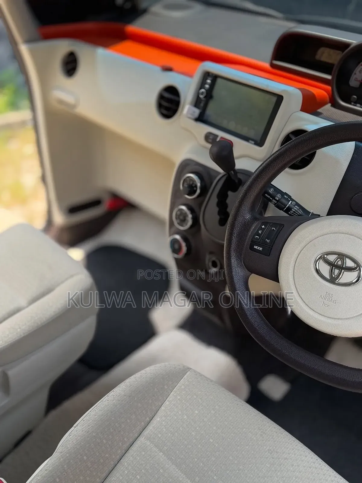 Toyota Spade 2012 Gray