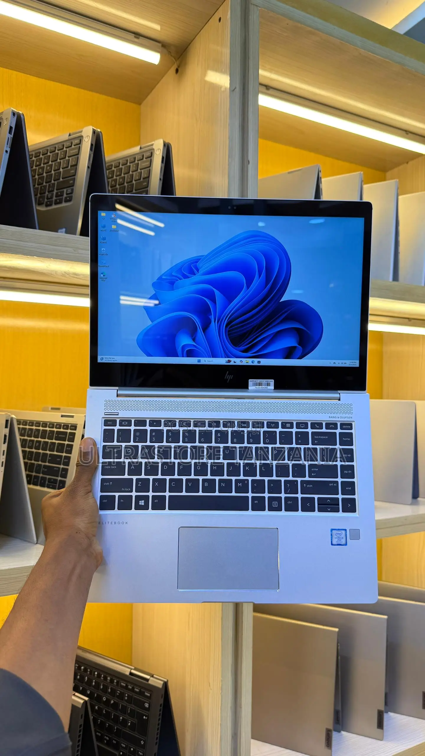 New Laptop HP EliteBook 1040 G4 8GB Intel Core I5 SSD 256GB