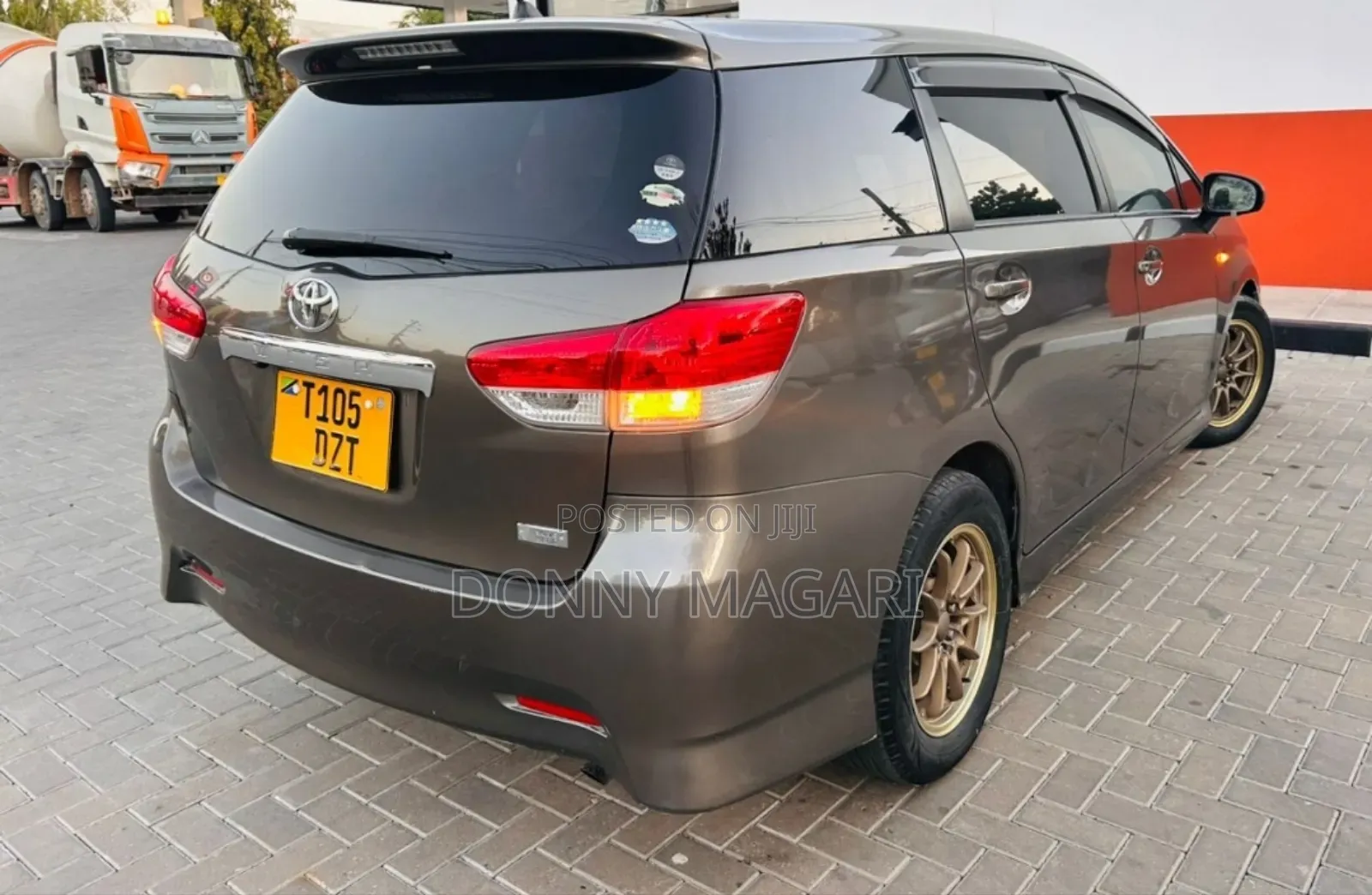Toyota Wish 2010 Gray