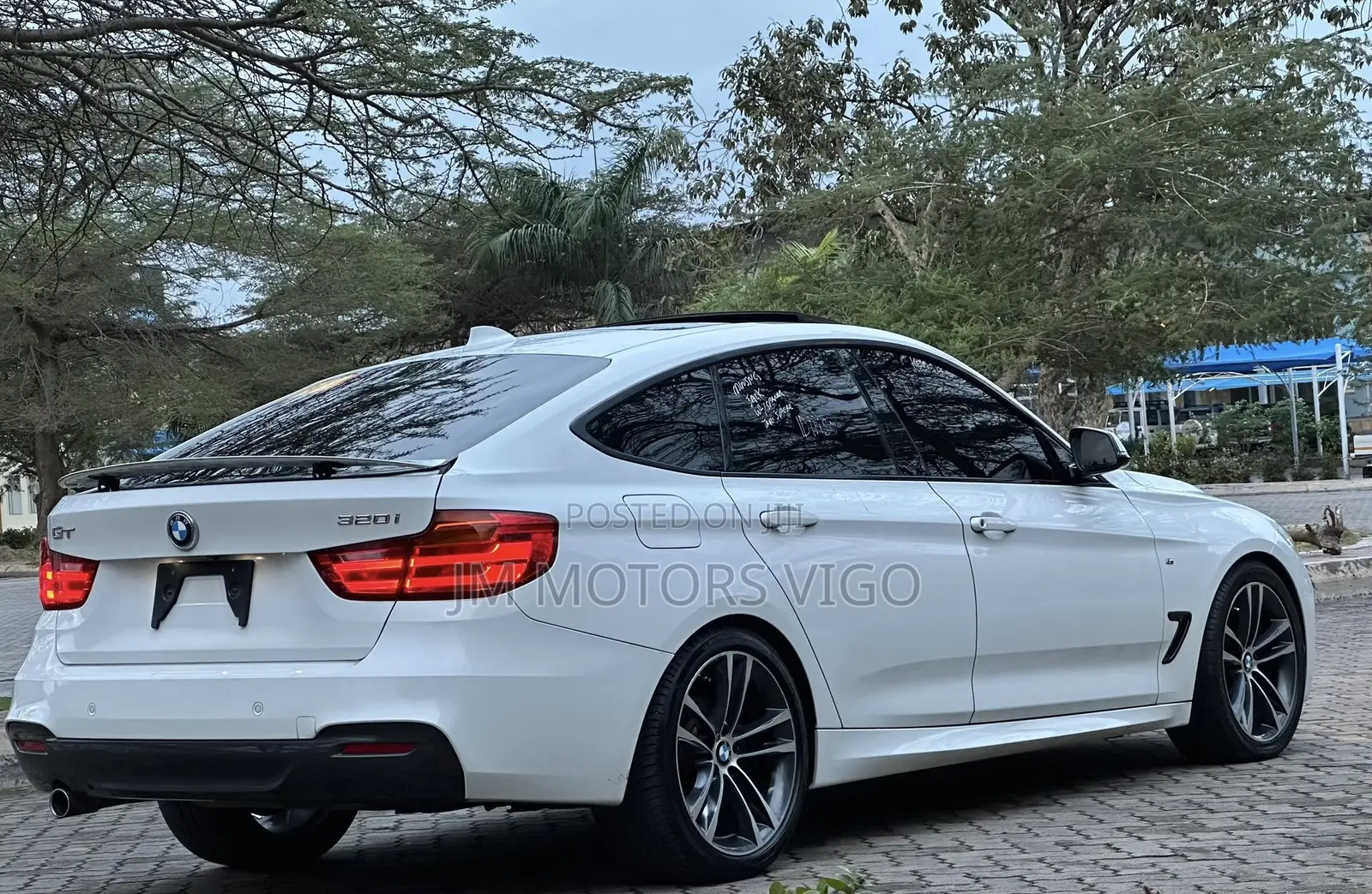 BMW 3 Series 2013 White