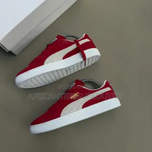 Puma Suedes Xl With White Formstrip and Sole Collection Size 40–44