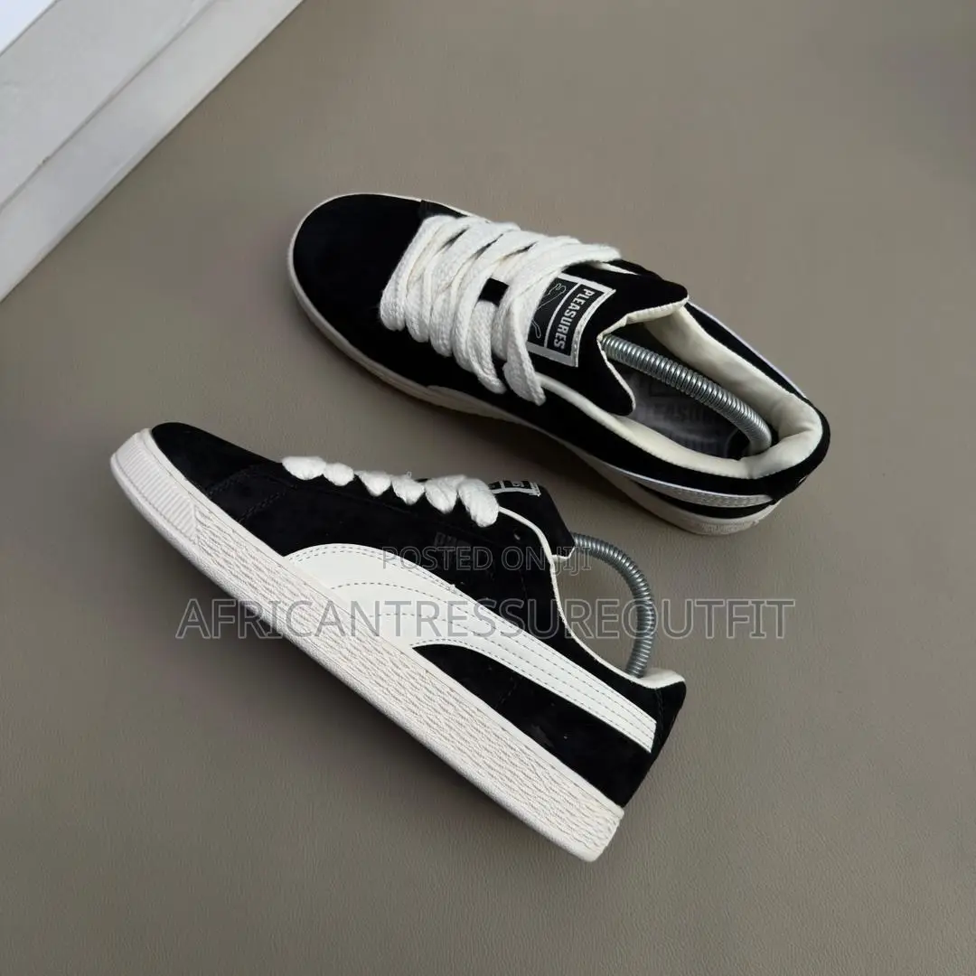 Puma Suedes Xl With White Formstrip and Sole Collection Size 40–44