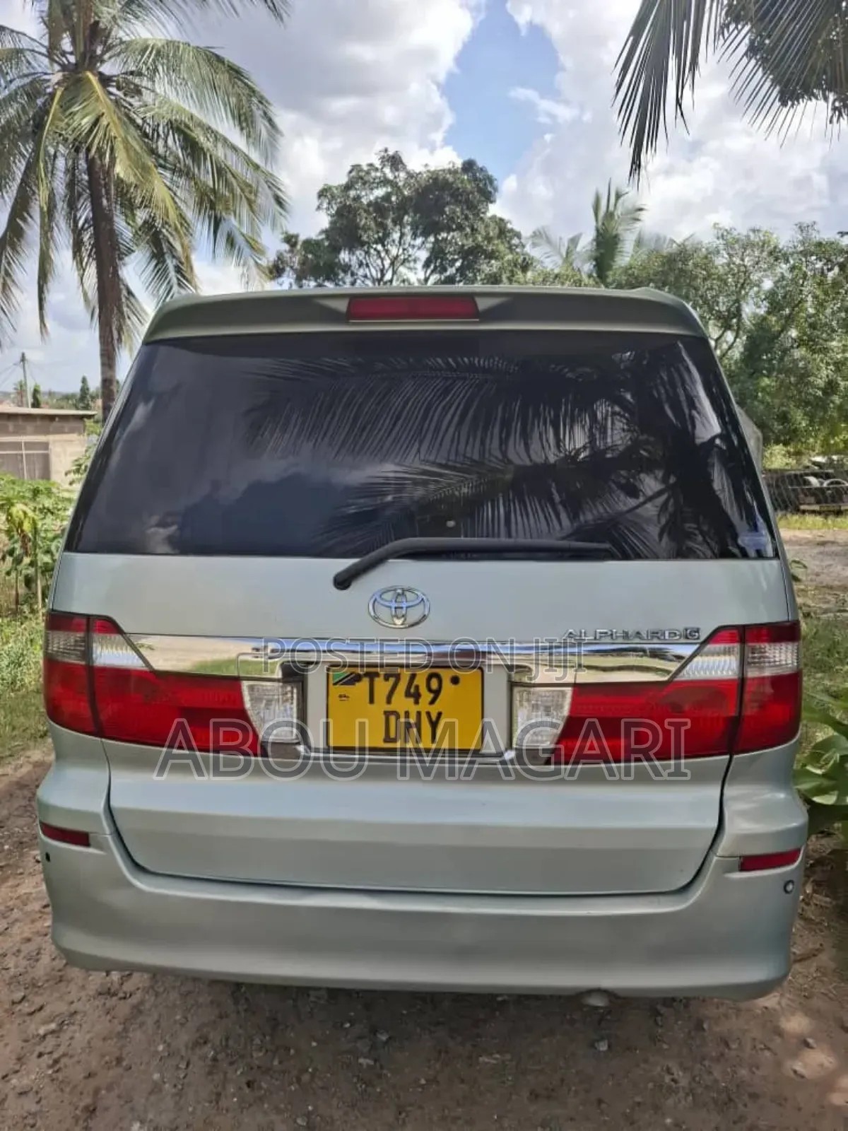 Toyota Alphard 2004 Silver