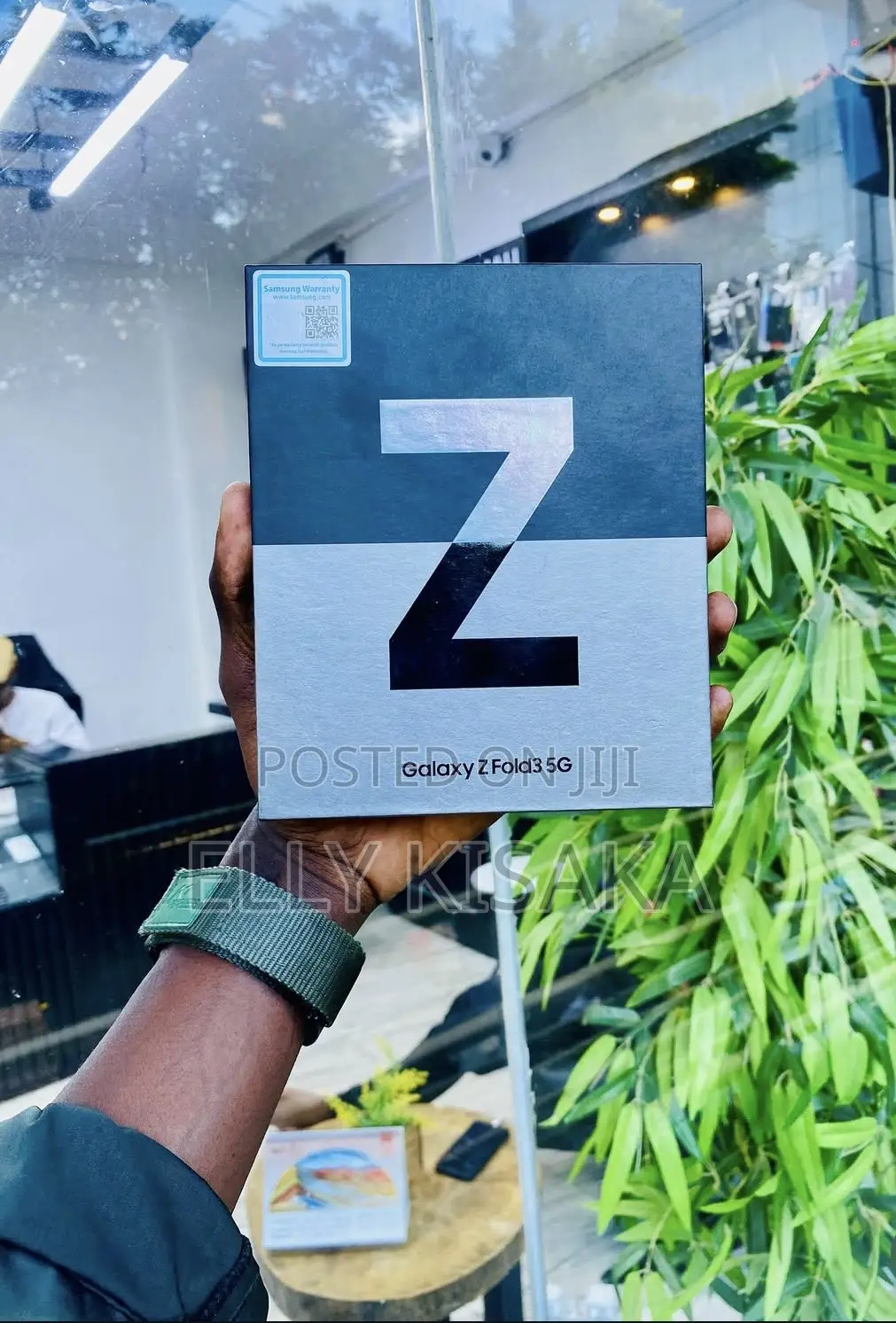 New Samsung Galaxy Z Fold 3 256 GB Black