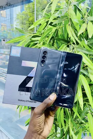 New Samsung Galaxy Z Fold 3 256 GB Black