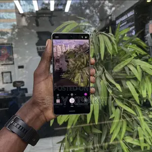 Sharp Aquos zero6 128 GB White