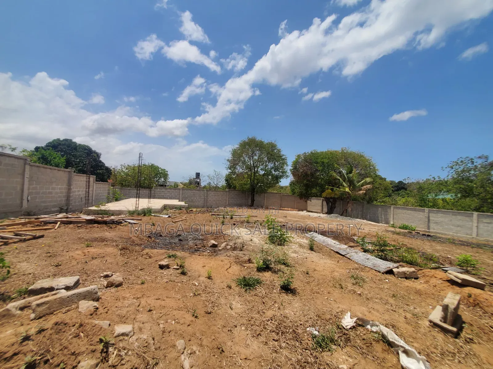 Plot Area SQM 1000 for Sale at Madale Msigani