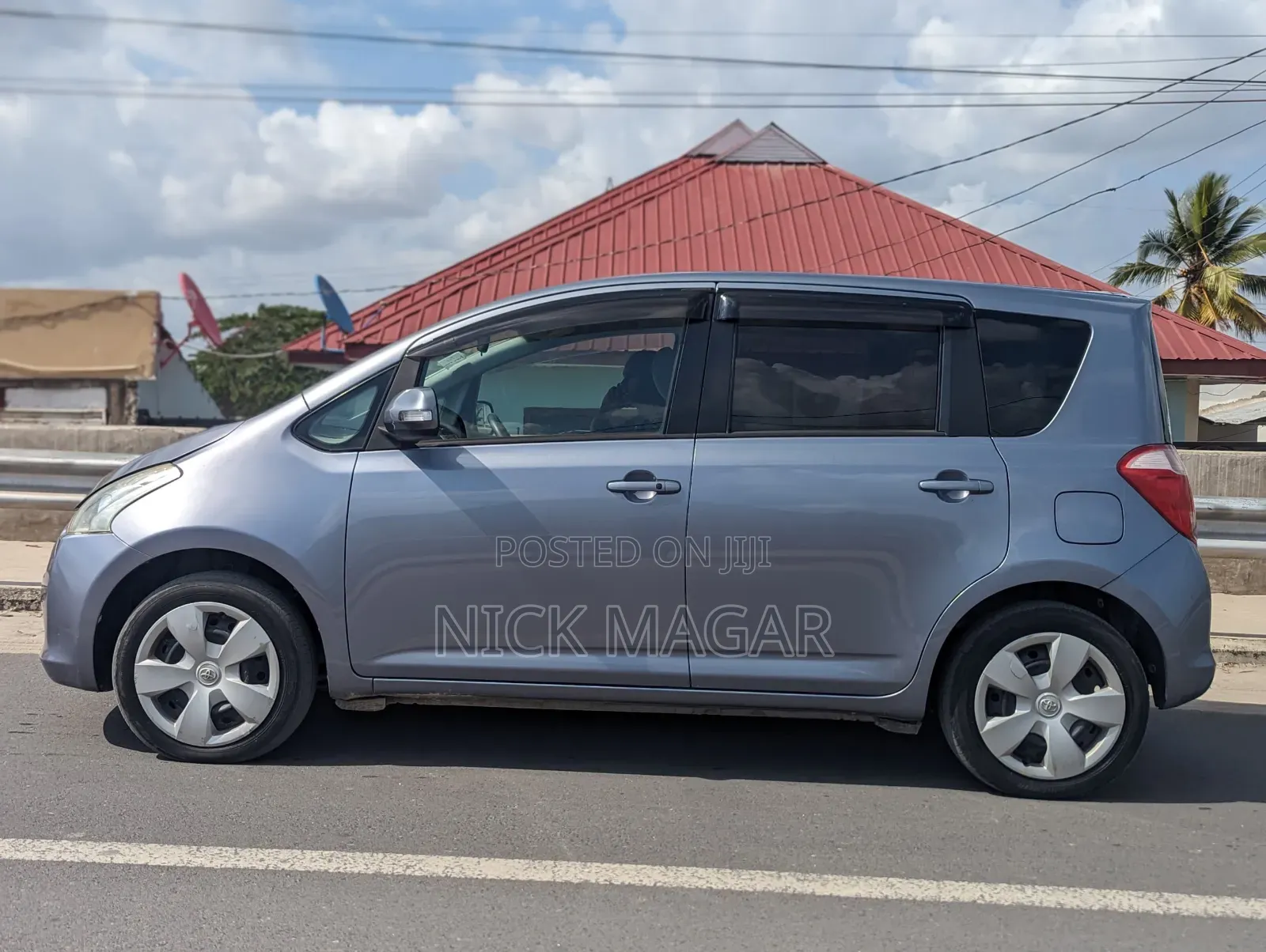 Toyota Ractis 2007 Gray