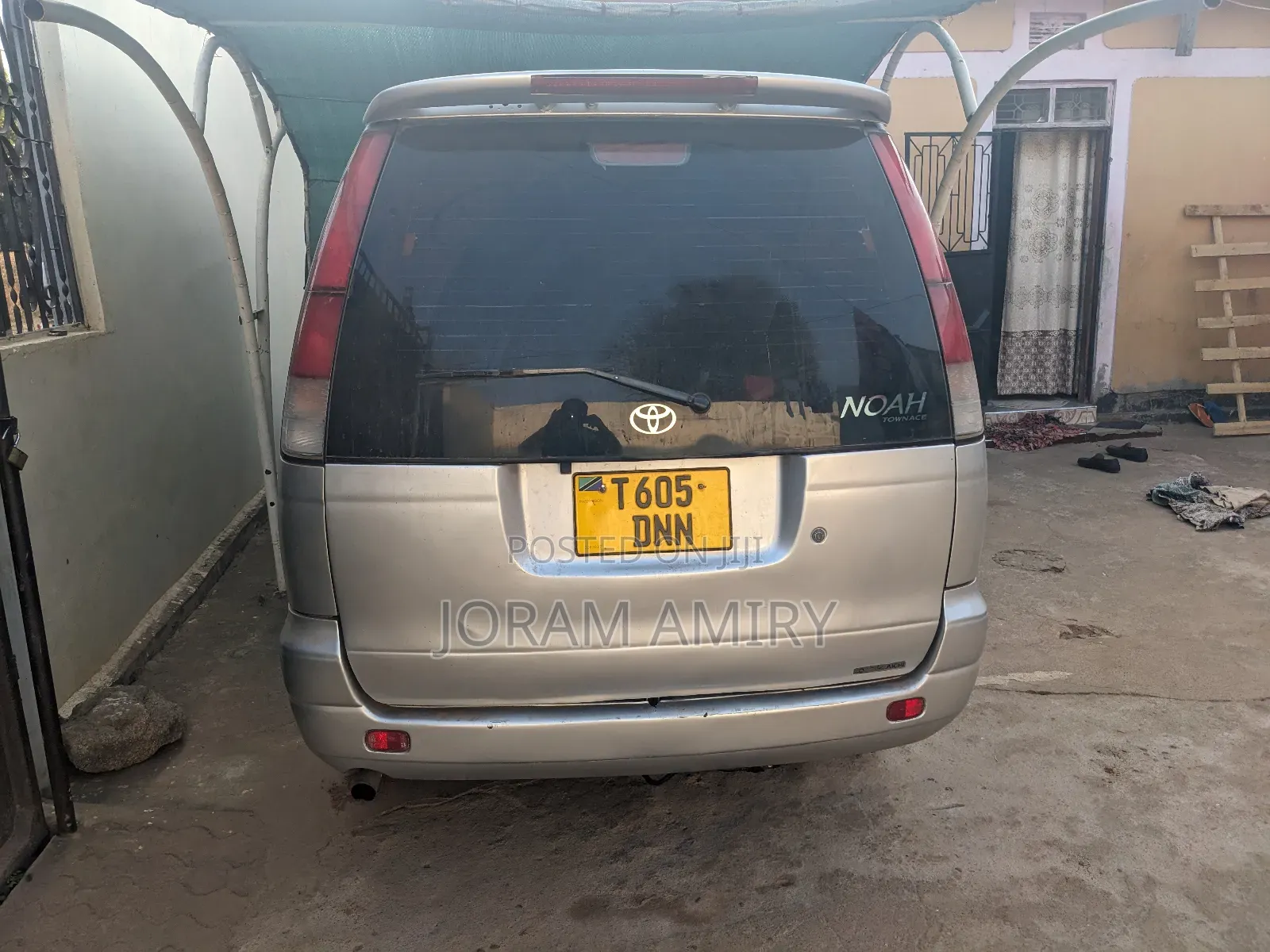 Toyota TownAce Noah 2001 Silver