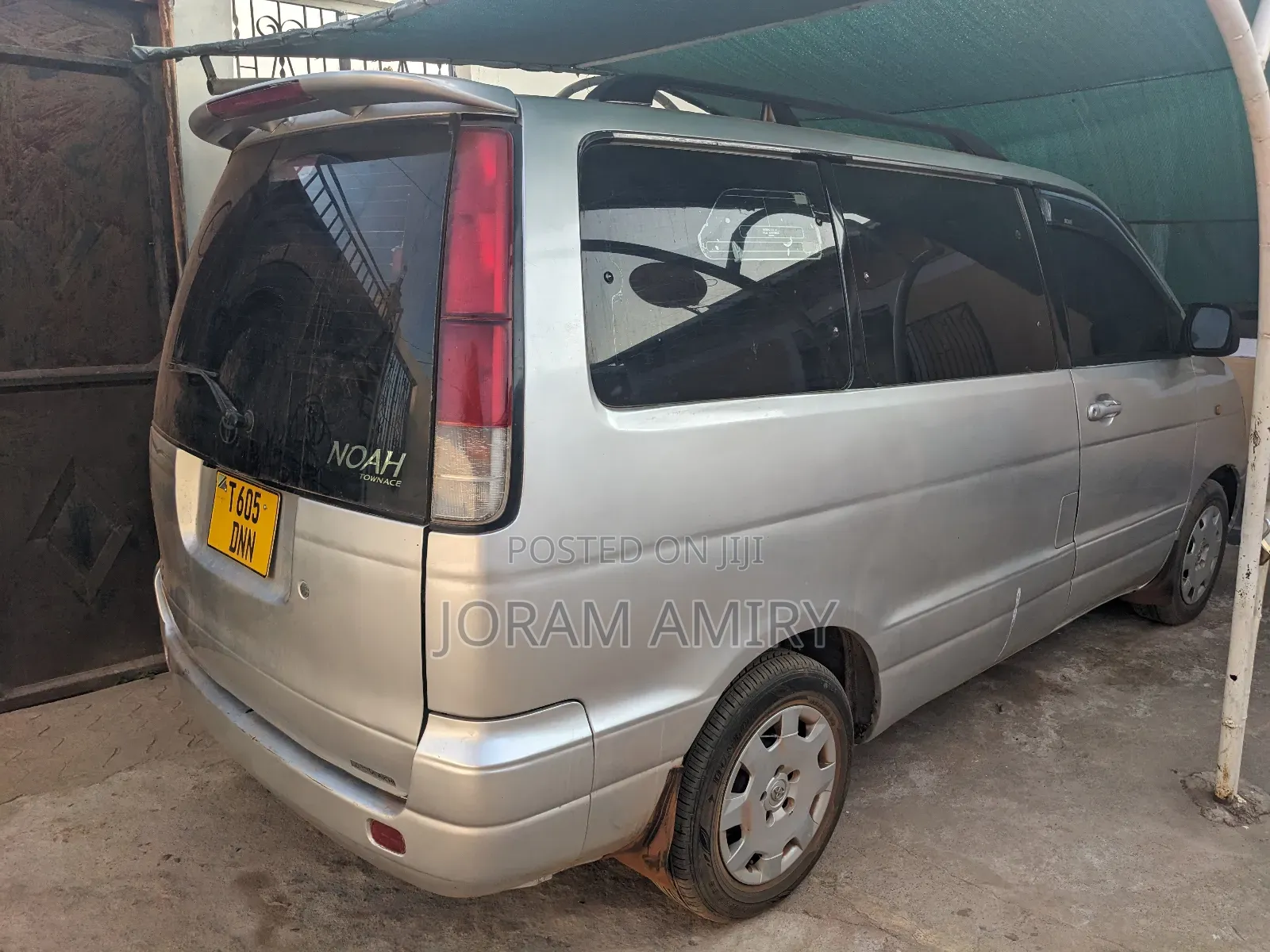 Toyota TownAce Noah 2001 Silver