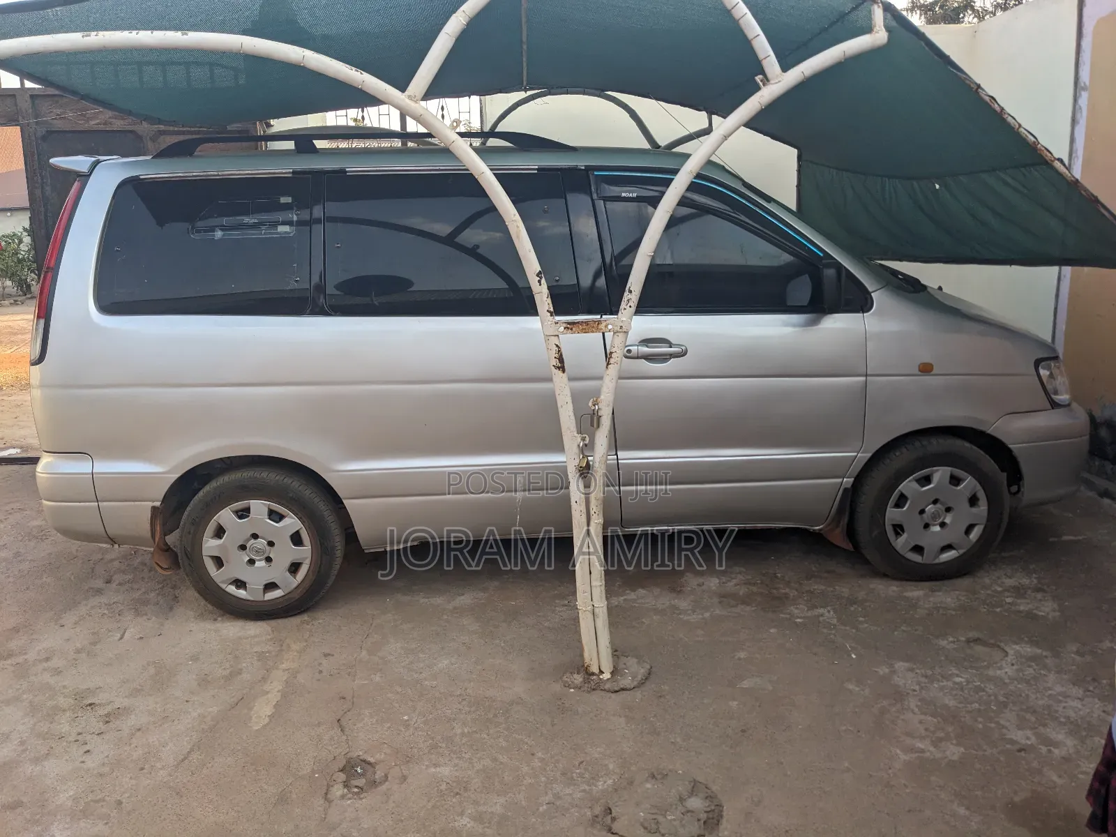 Toyota TownAce Noah 2001 Silver