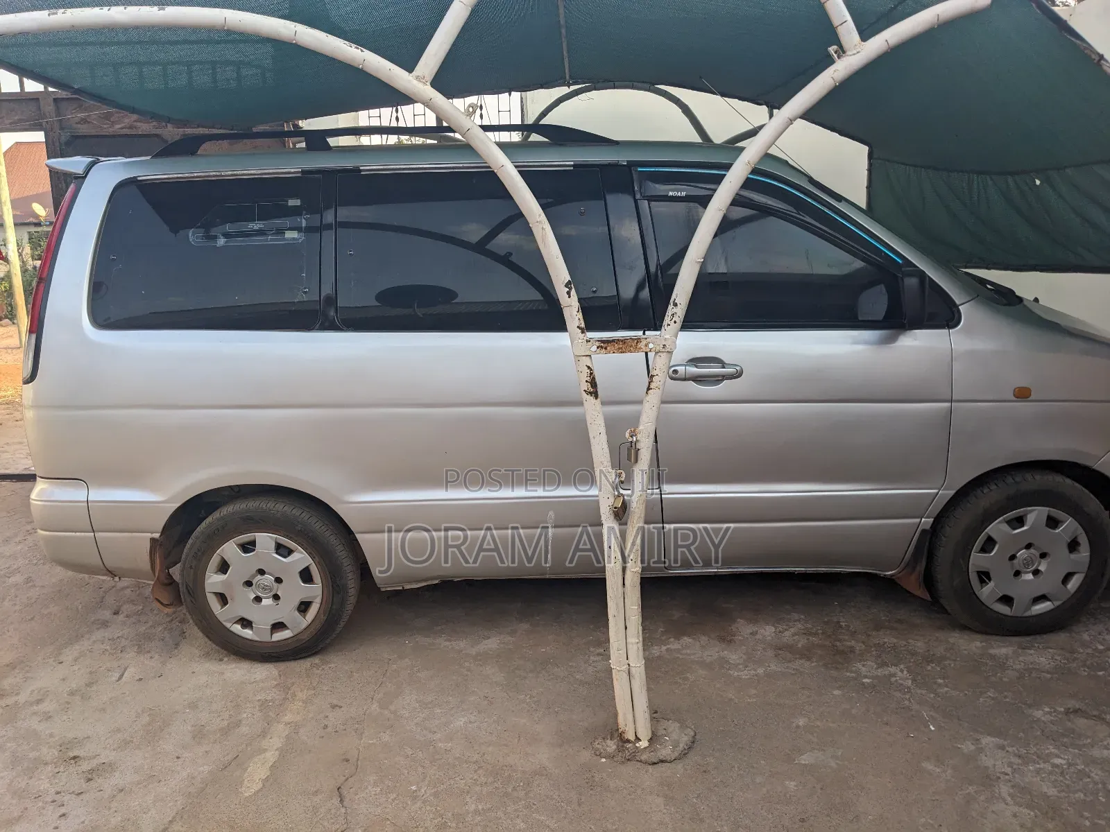 Toyota TownAce Noah 2001 Silver