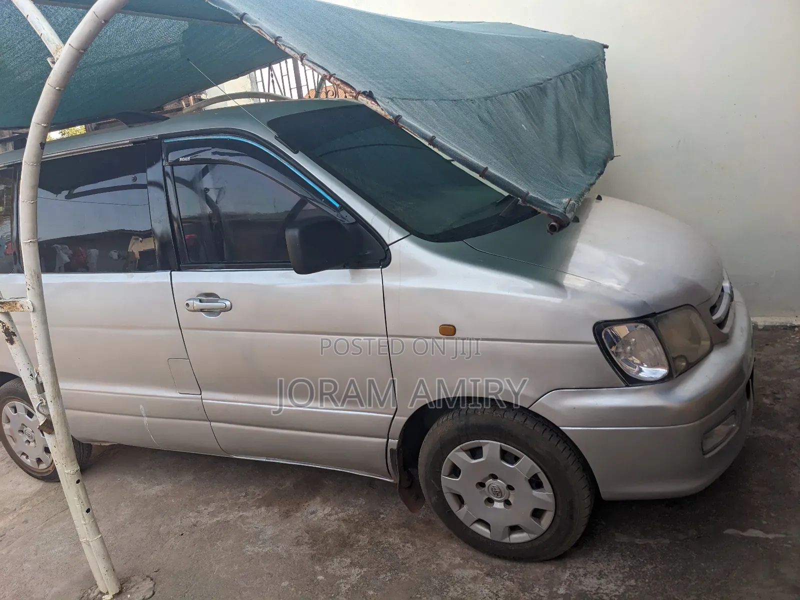 Toyota TownAce Noah 2001 Silver