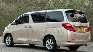 Toyota Alphard 2008 Gold