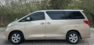 Toyota Alphard 2008 Gold