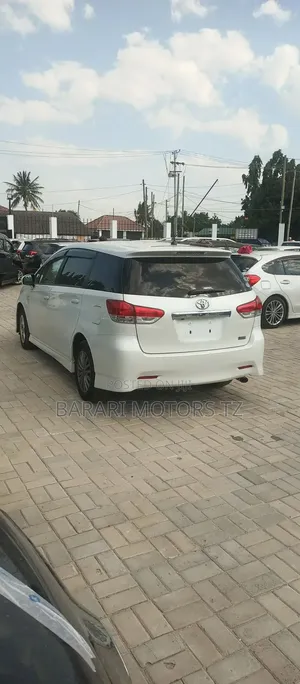 Toyota Wish 2012 White