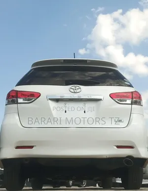 Toyota Wish 2012 White