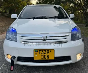 Toyota Raum 2005 White