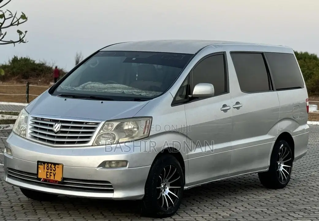 Toyota Alphard 2.4 Petrol FWD 2003 Silver