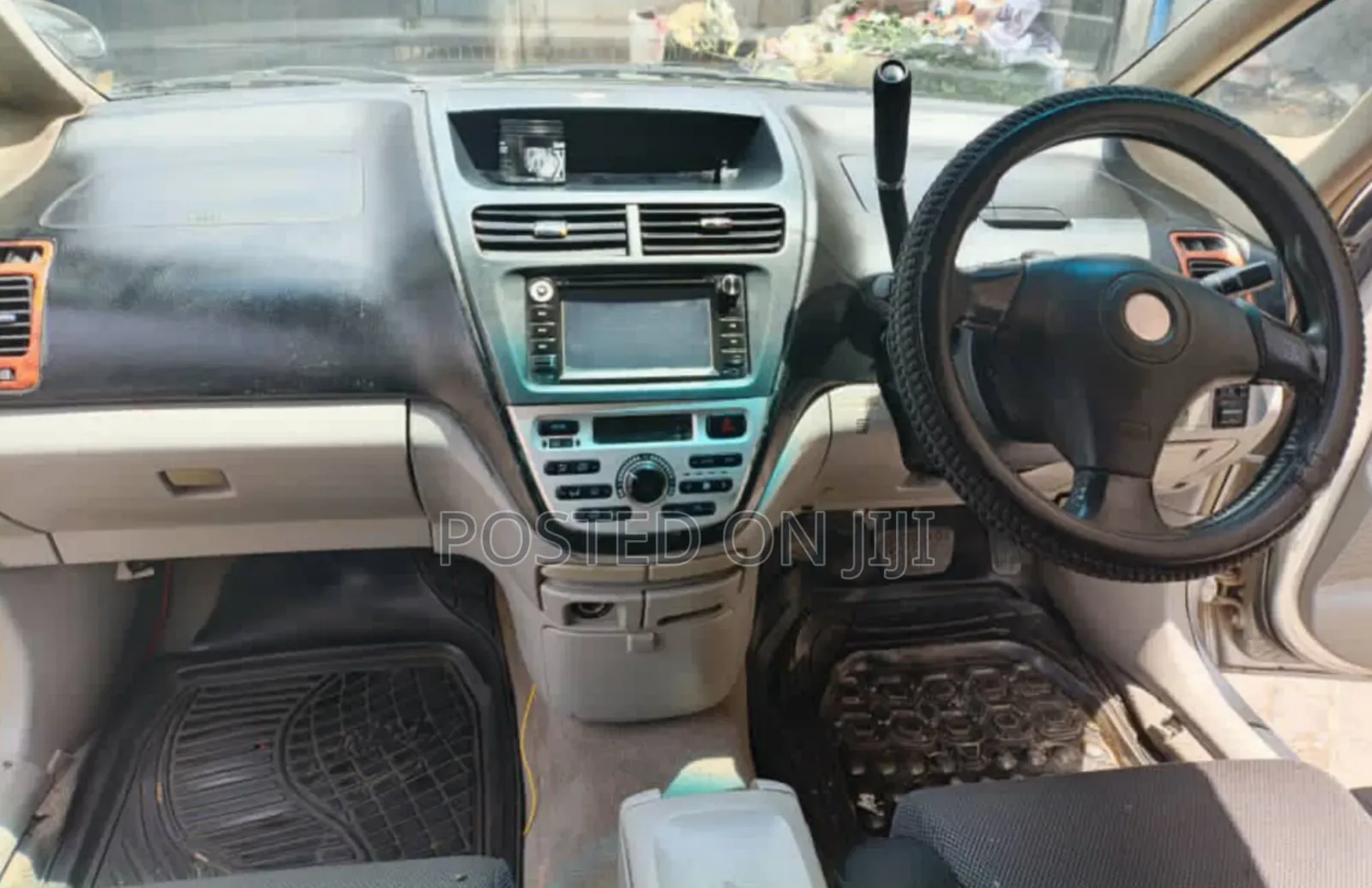 Toyota Opa 2001 Gold