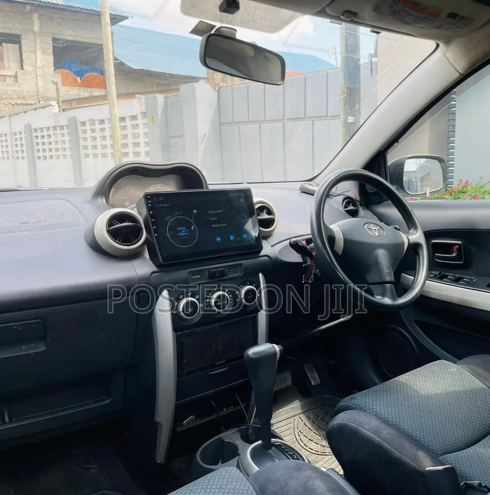 Toyota IST 2003 Silver