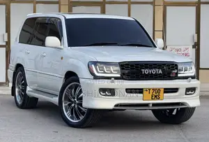 Toyota Land Cruiser HDJ 100 2001 Pearl