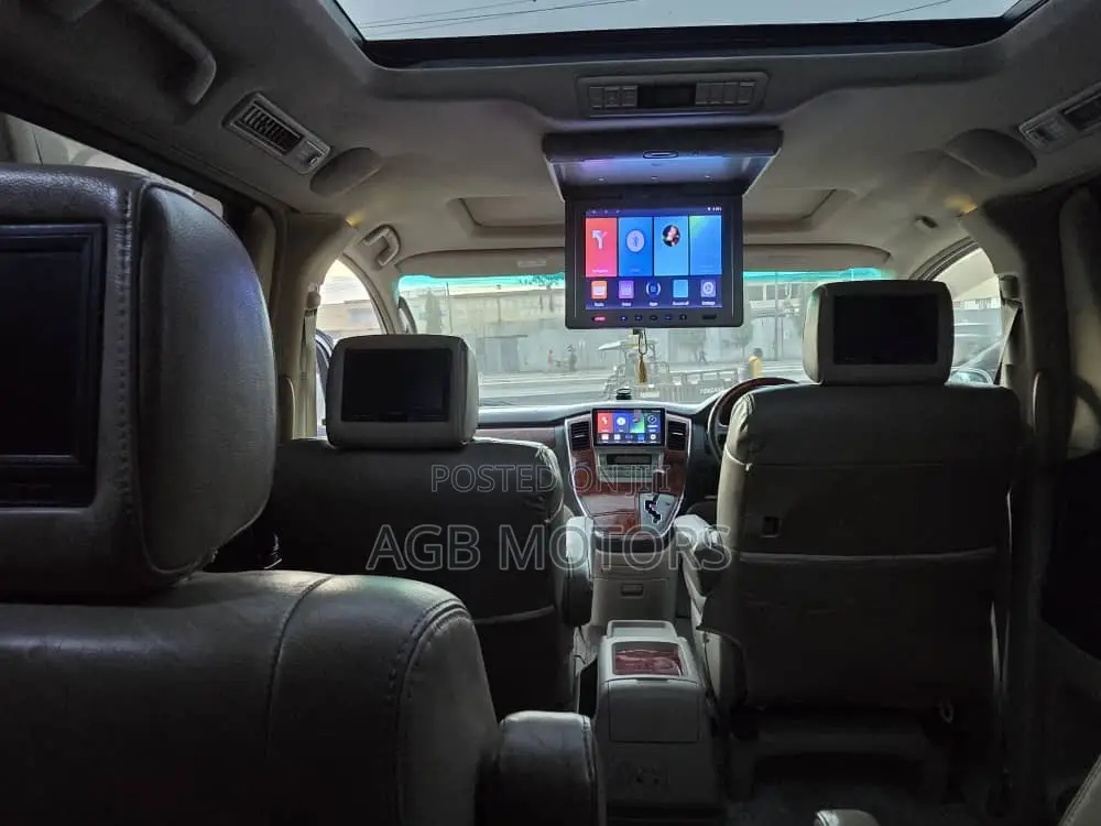 Toyota Alphard 3.0 Petrol FWD 2004 White