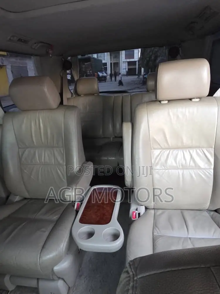 Toyota Alphard 3.0 Petrol FWD 2004 White