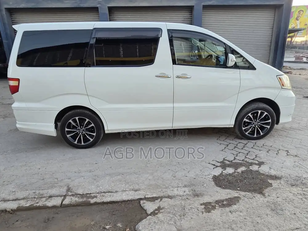 Toyota Alphard 3.0 Petrol FWD 2004 White