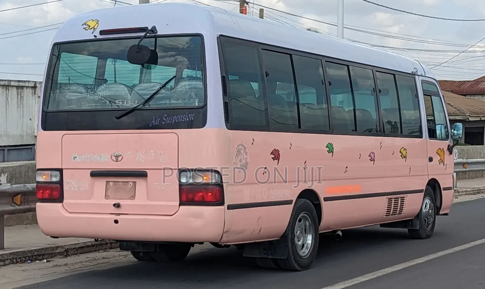 Toyota Coaster 2004 Pink