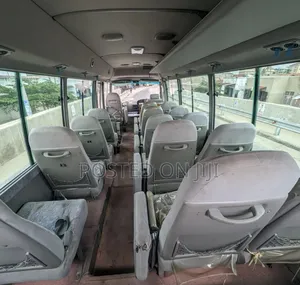 Toyota Coaster 2004 Pink