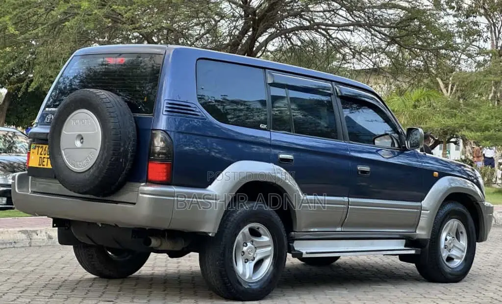 Toyota Land Cruiser Prado 3.0 D-4D 5dr 2001 Blue