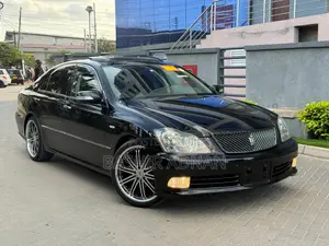 Toyota Crown 2004 Black