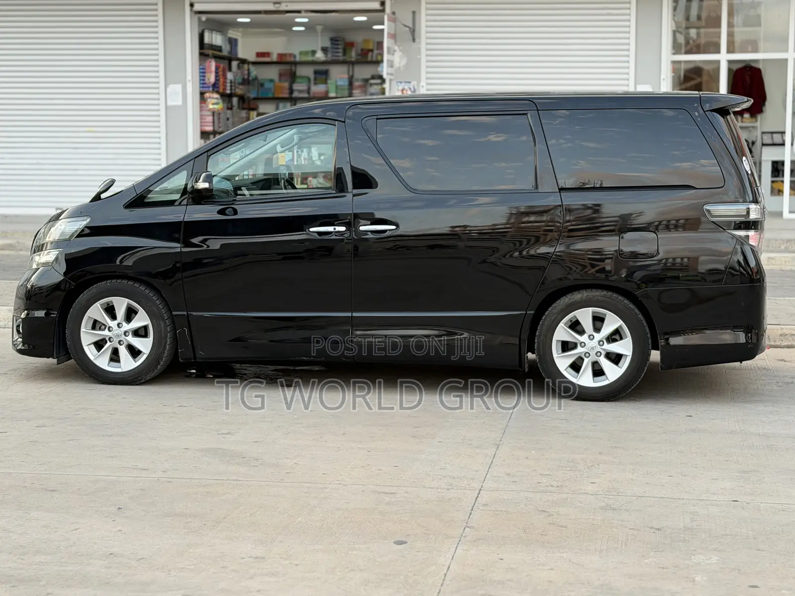Toyota Vellfire 2008 Black