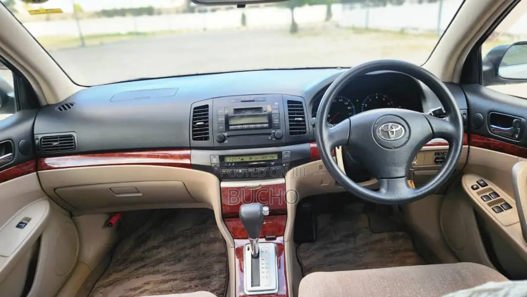 Toyota Premio 2002 Silver