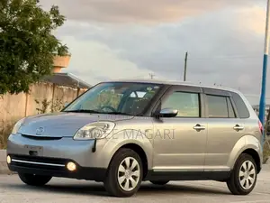 Mazda Verisa 2010 Silver