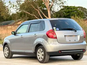 Mazda Verisa 2010 Silver