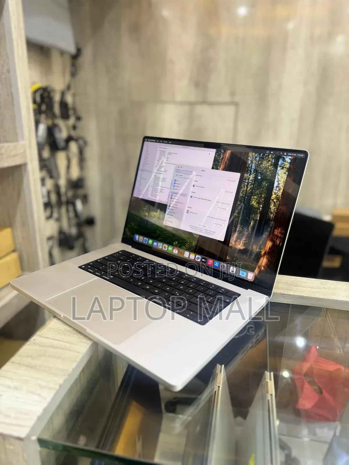 Laptop Apple MacBook Pro 2021 M1 16GB Apple M1 Pro SSD 512GB