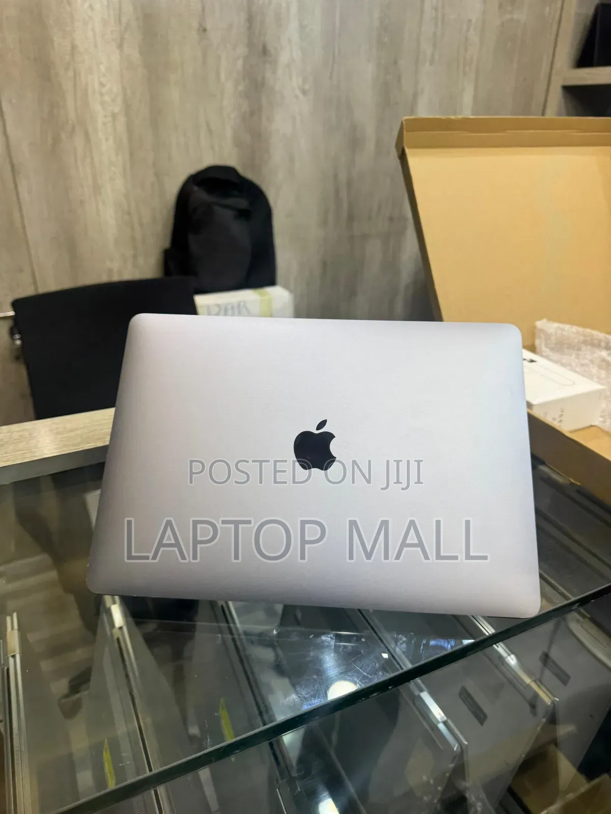 Laptop Apple MacBook Pro 2020 16GB Apple M1 SSD 512GB