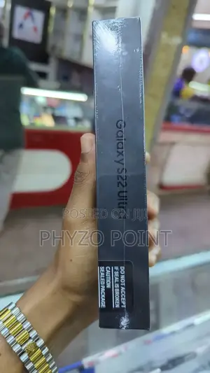 New Samsung Galaxy S22 Ultra 128 GB Black